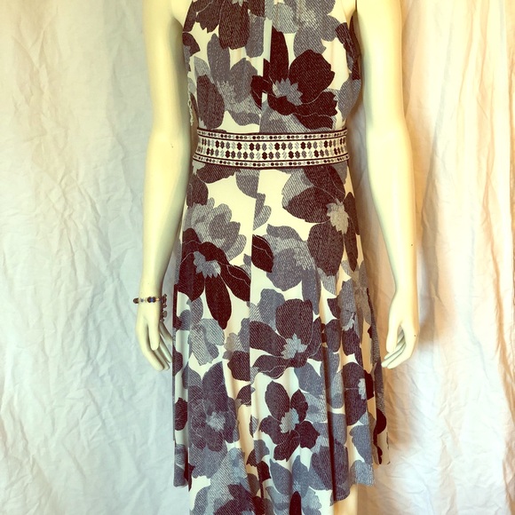 London Times fun and flirty hi lo Maxi - Picture 2 of 11